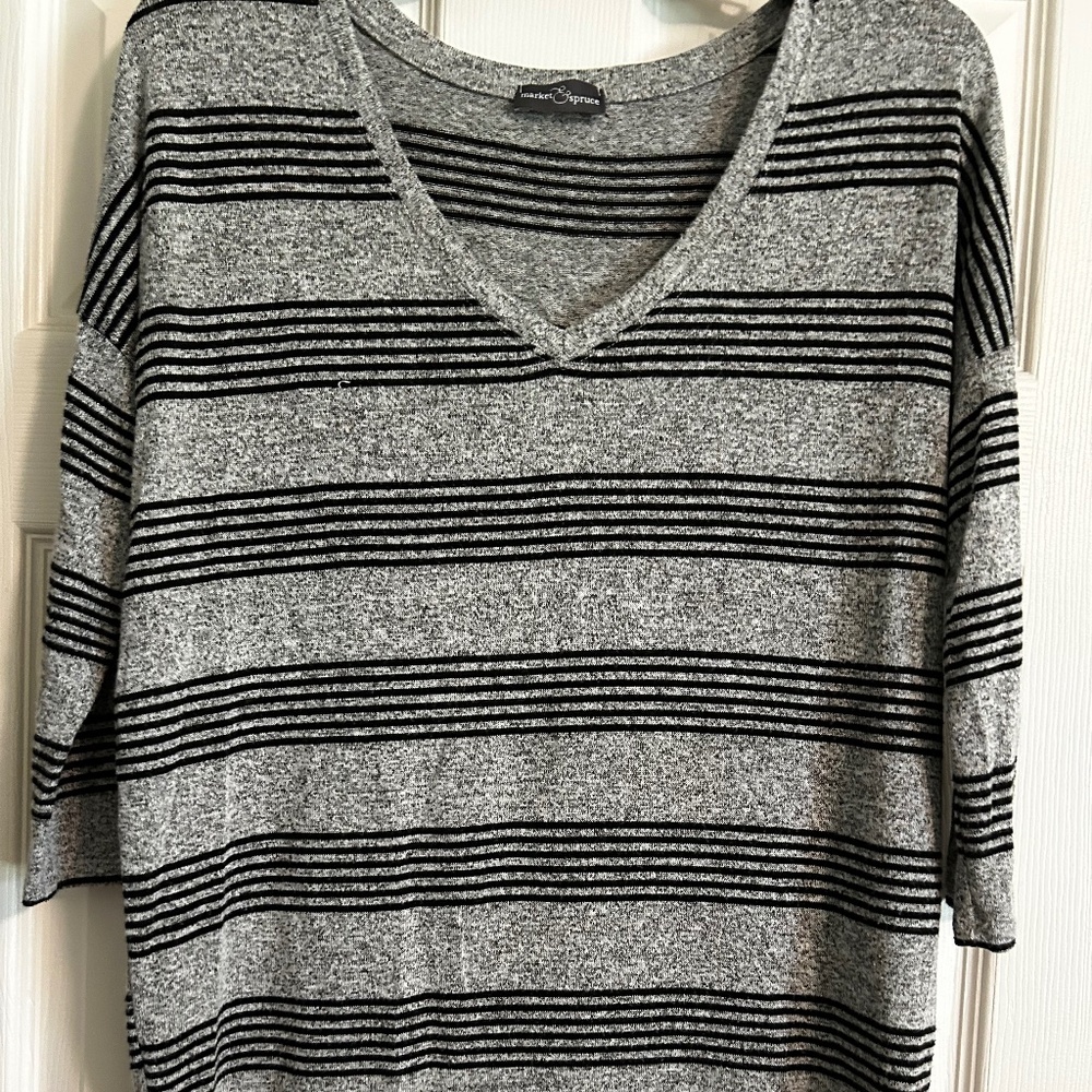Lightweight stripe sweater